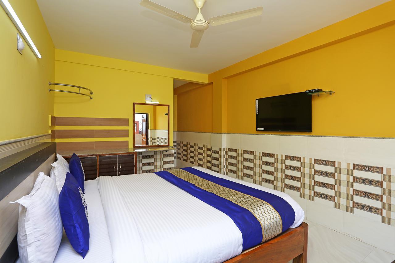 Hotel On Call Puri Laxmi Beach Resort Exteriör bild